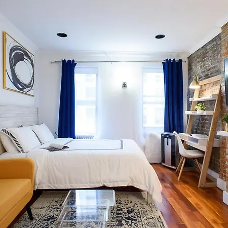 24-17 Renovated Studio Prime Location Wd